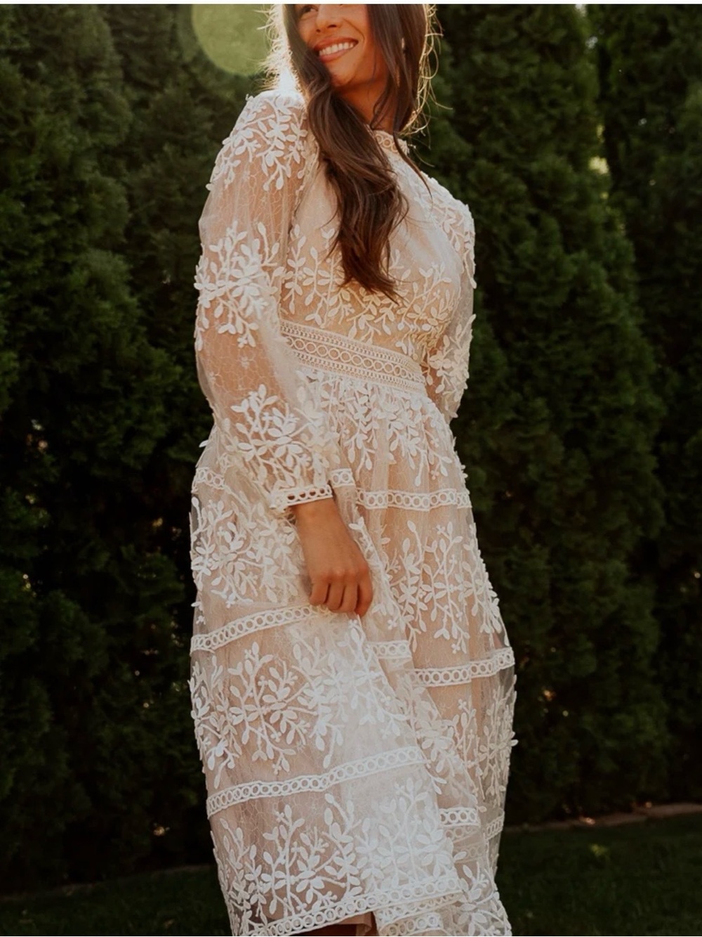 Ivy City Co Cream Lace Midi Dress with White Floral Embroidery - Picture 3 of 3